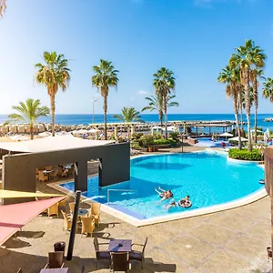 https://savoy-calheta-beach.madeira-islandshotels.com