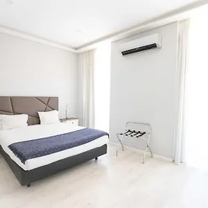 Grande Pensao Residencial Alcobia Отель