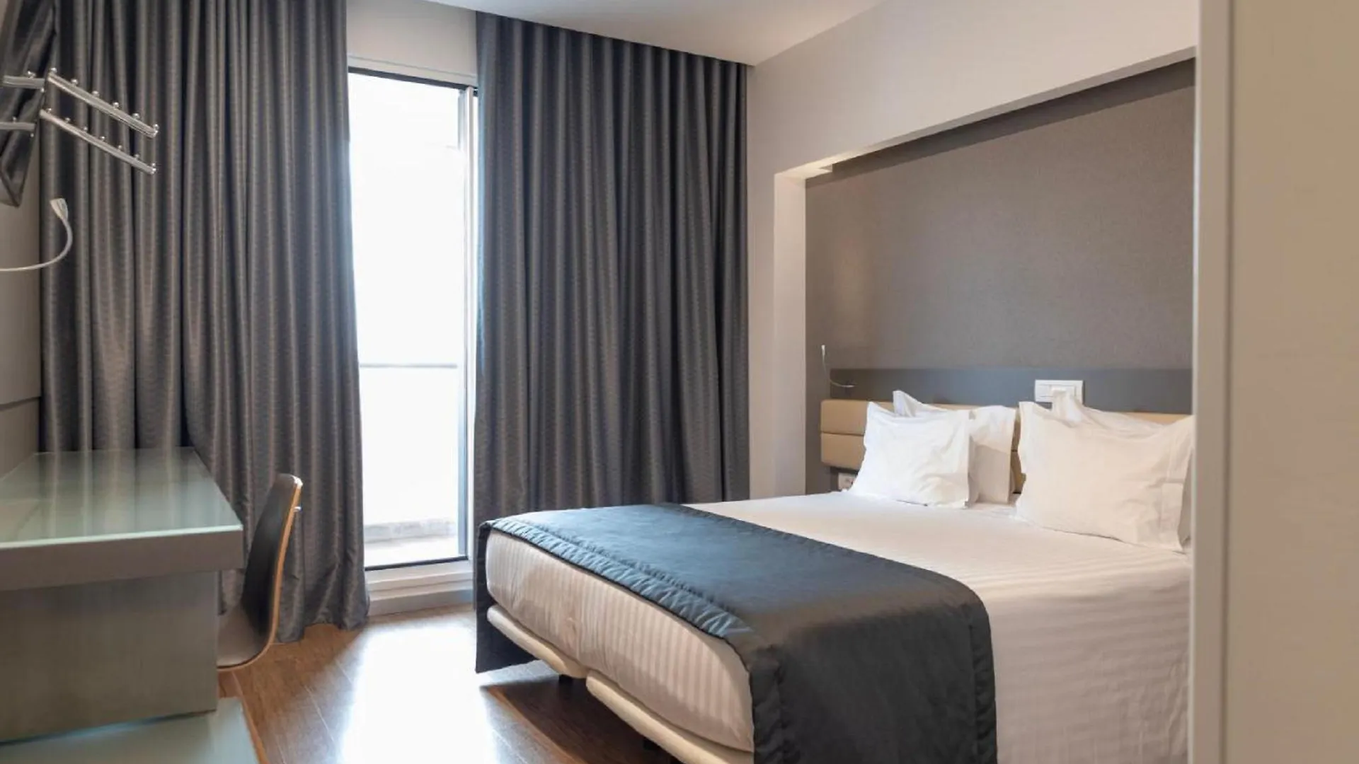 ***  Hotel Alif Campo Pequeno Lisboa Portugalsko