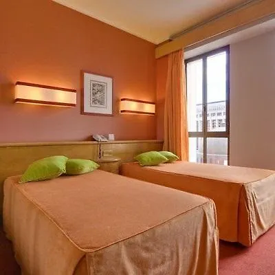 Hotel Alif Campo Pequeno Lisboa 3*,
