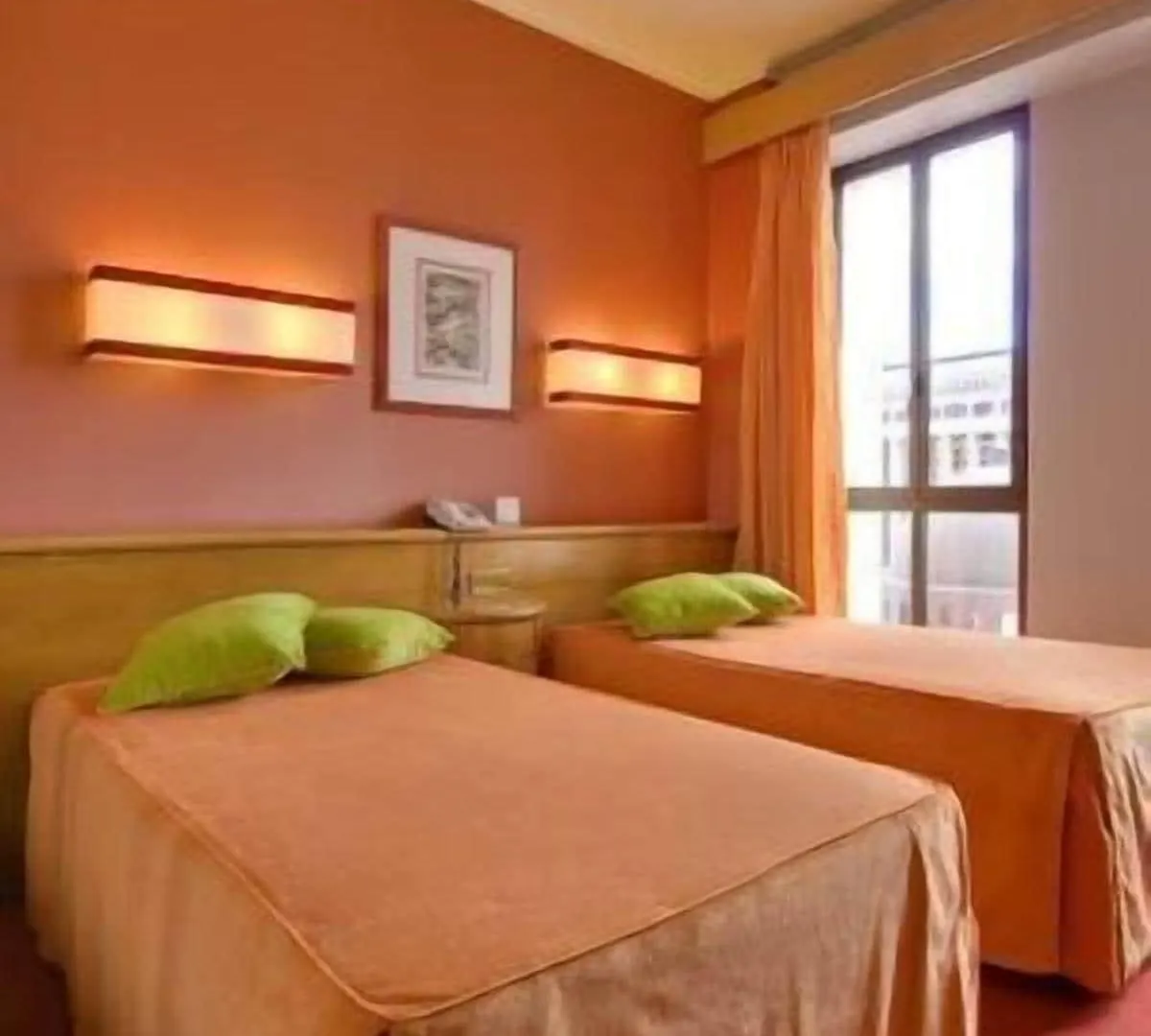 Hotel Alif Campo Pequeno Lisbona